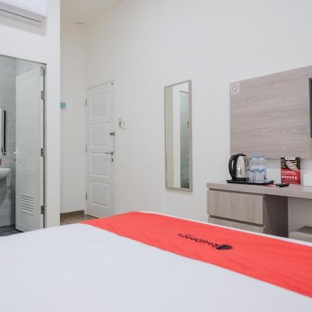 Reddoorz Plus @ Jalan Juanda Medan Zewnętrze zdjęcie