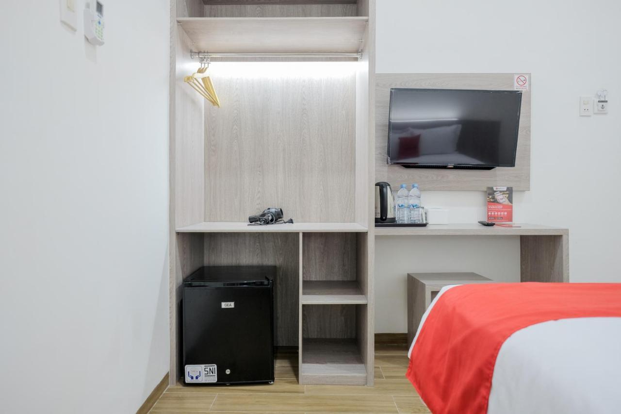 Reddoorz Plus @ Jalan Juanda Medan Zewnętrze zdjęcie